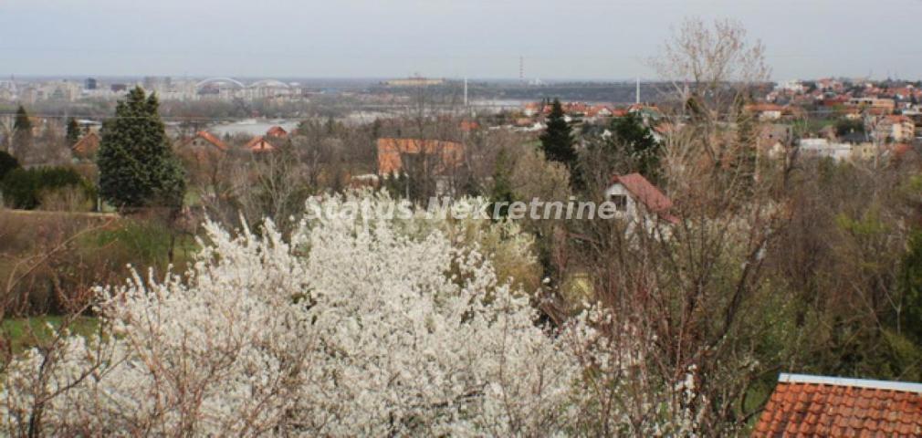 Bocke, kuća na odličnoj lokaciji