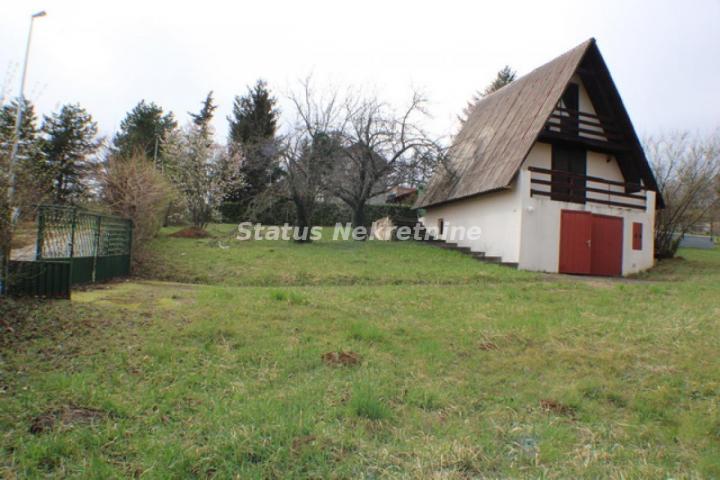 Bocke, kuća na odličnoj lokaciji