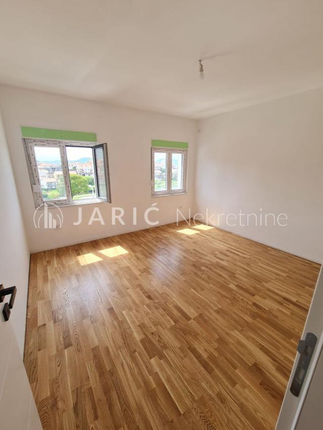 Trebinje, Gradina. 120m2, 3. 5 top lokacija