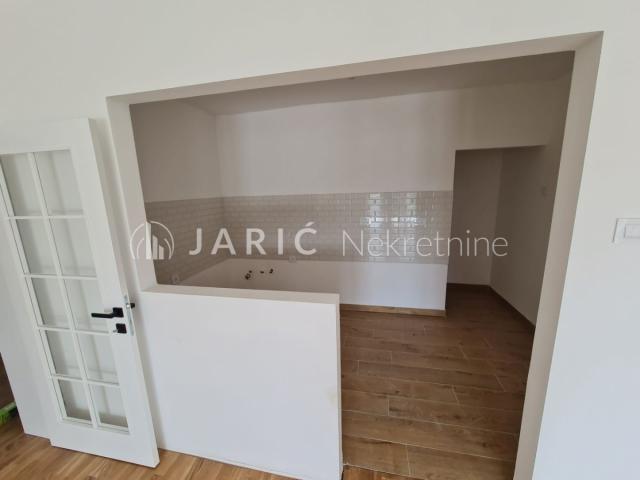 Trebinje, Gradina. 120m2, 3. 5 top lokacija