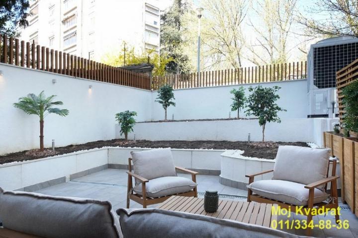 Vračar, Crveni krst - Sazonova, 53m2