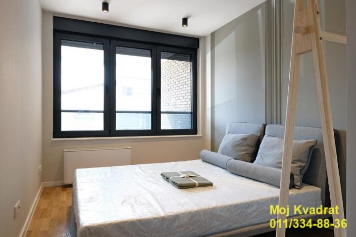 Vračar, Crveni krst - Sazonova, 53m2