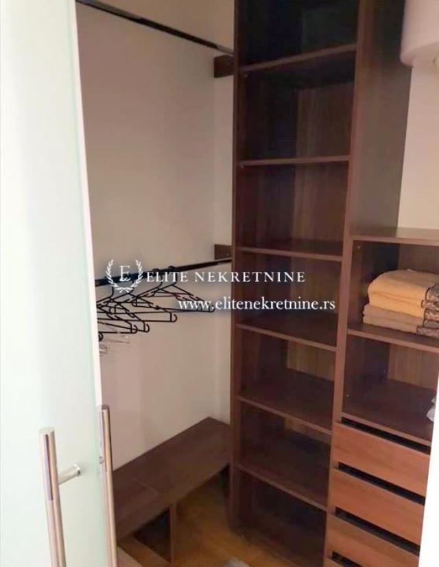 Izdavanje-Trosoban lux stan salonac Vracar