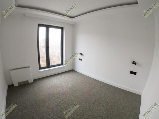 Izdavanje kancelarije Zemun 180m2 8. 0 ID#1372