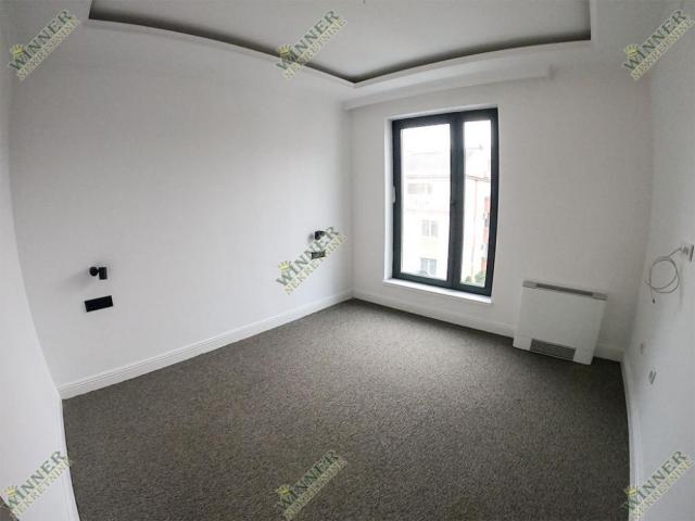 Izdavanje kancelarije Zemun 180m2 8. 0 ID#1372