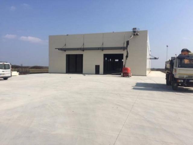 Odlican magacin u blizini Dobanovacke petlje od 1700m2