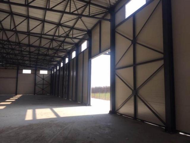 Odlican magacin u blizini Dobanovacke petlje od 1700m2