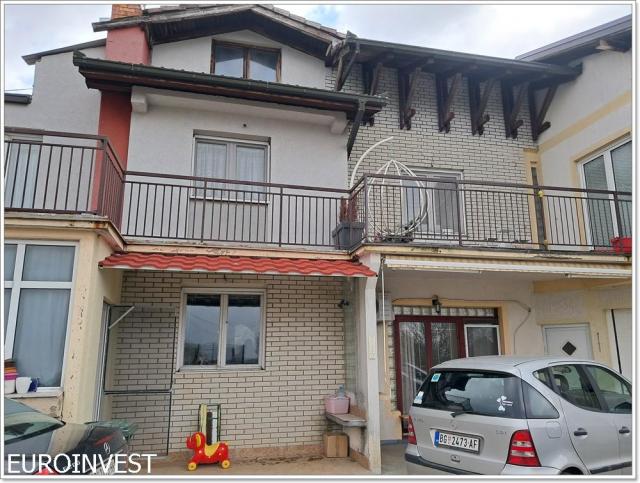Dve zasebne jedinice, garaža, letnjikovac, 8 ari ID#1728