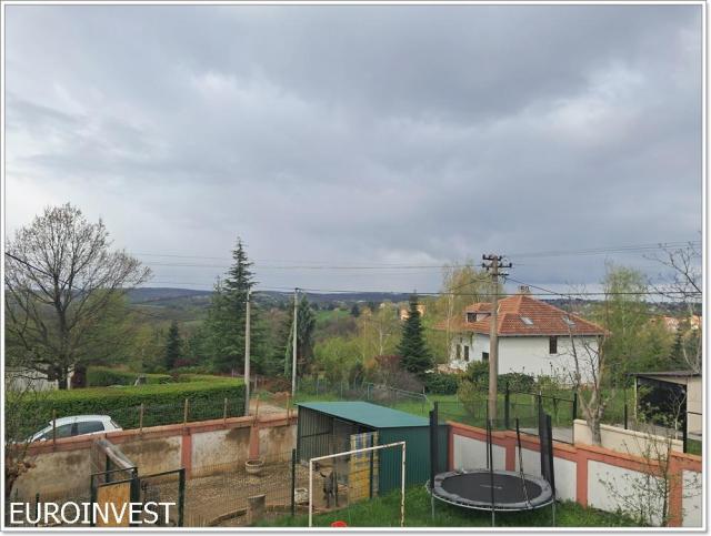 Dve zasebne jedinice, garaža, letnjikovac, 8 ari ID#1728