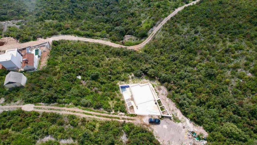 Urbanizovan plac 300m2 sa panoramskim pogledom-Zagora, Kotor