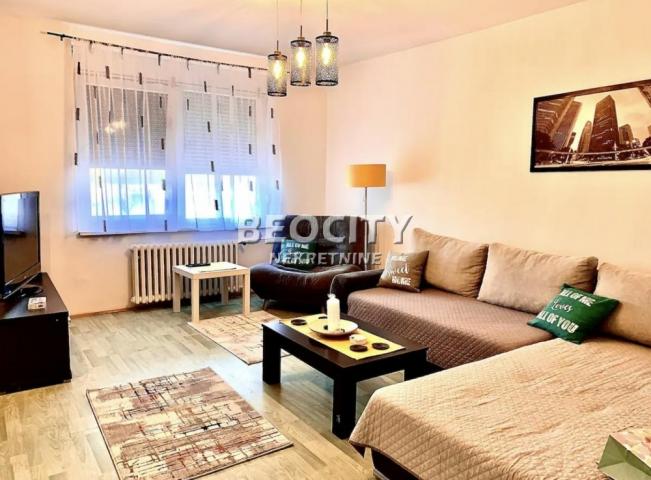 Novi Sad, Centar, Beogradski kej, 2. 0, 54m2, 550EUR