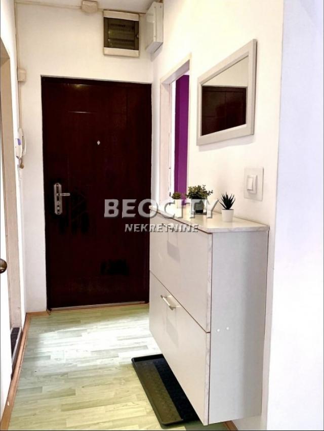 Novi Sad, Centar, Beogradski kej, 2. 0, 54m2, 550EUR