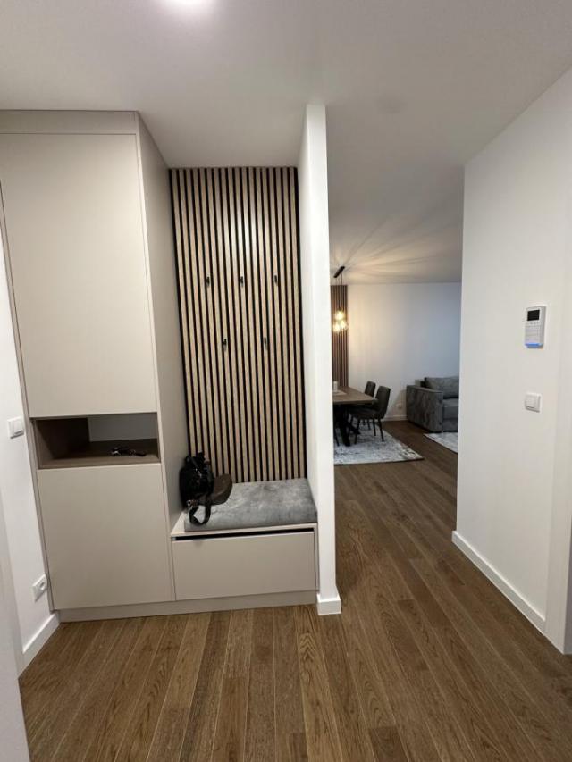 Luksuzan stan u zgradi Planet Residence