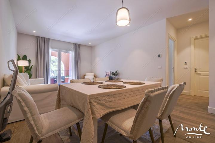 Prostran apartman sa jednom spavaćom sobom u elitnom kompleksu Centrale, Luštica Bay