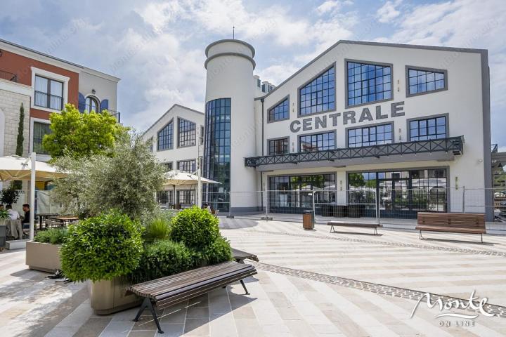 Prostran apartman sa jednom spavaćom sobom u elitnom kompleksu Centrale, Luštica Bay