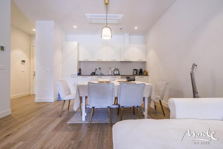 Prostran apartman sa jednom spavaćom sobom u elitnom kompleksu Centrale, Luštica Bay