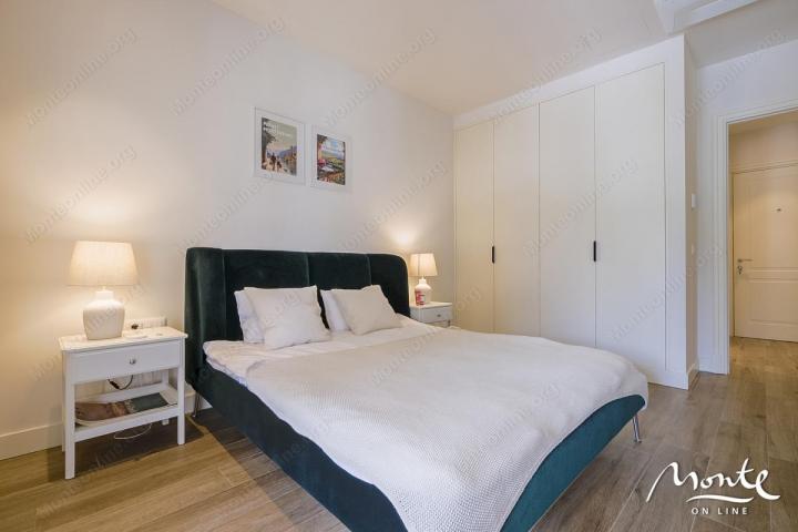 Prostran apartman sa jednom spavaćom sobom u elitnom kompleksu Centrale, Luštica Bay