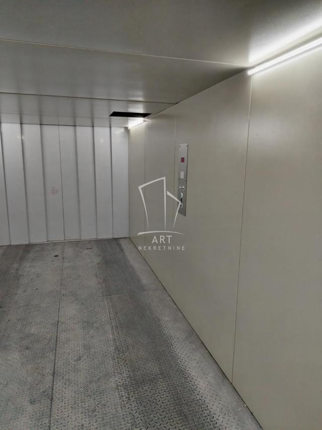Lekino brdo, garažno mesto, -2 ID#10844