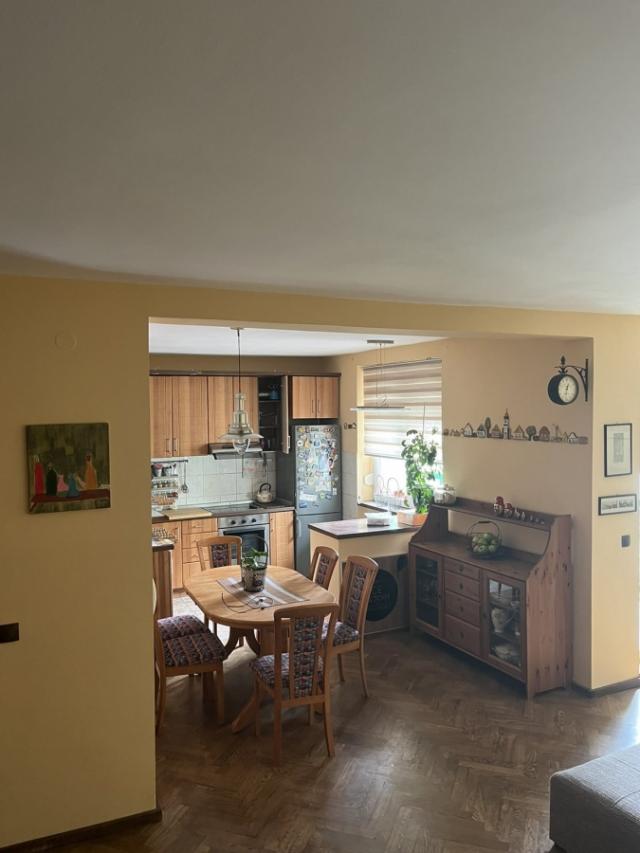 GRBAVICA, 111 m2, Četvorosoban-Duplex sa parkingom!