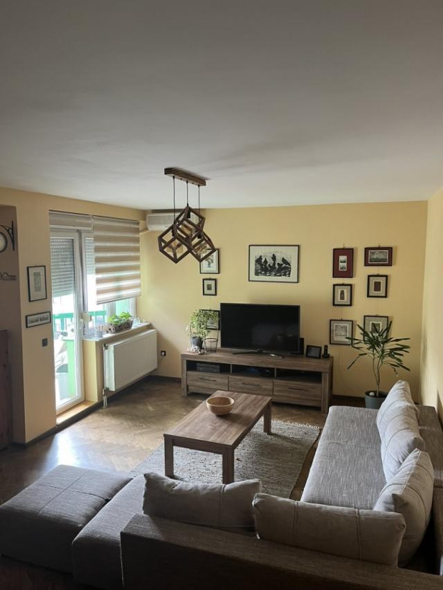 GRBAVICA, 111 m2, Četvorosoban-Duplex sa parkingom!