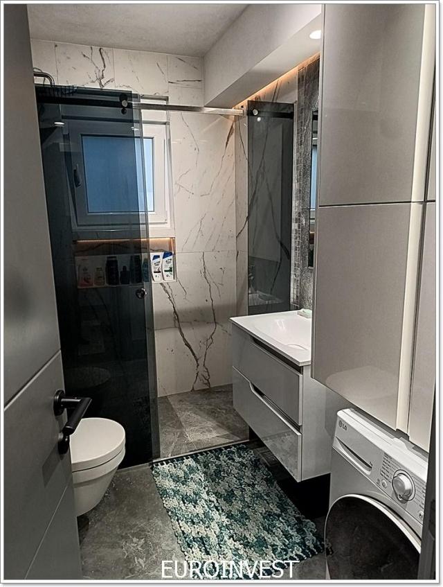 2, 5 UKNJIŽEN, LUX, PARKING MESTO, ID#1732