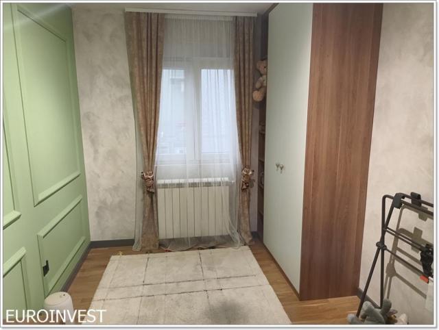 2, 5 UKNJIŽEN, LUX, PARKING MESTO, ID#1732