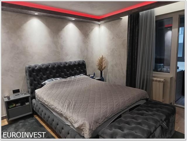 2, 5 UKNJIŽEN, LUX, PARKING MESTO, ID#1732
