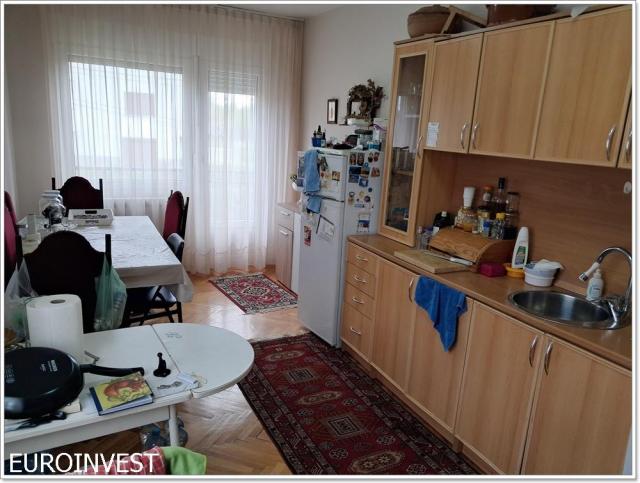 Uknjižena, sama kuća, garaža, 7 ari, lepo dvorište ID#1733