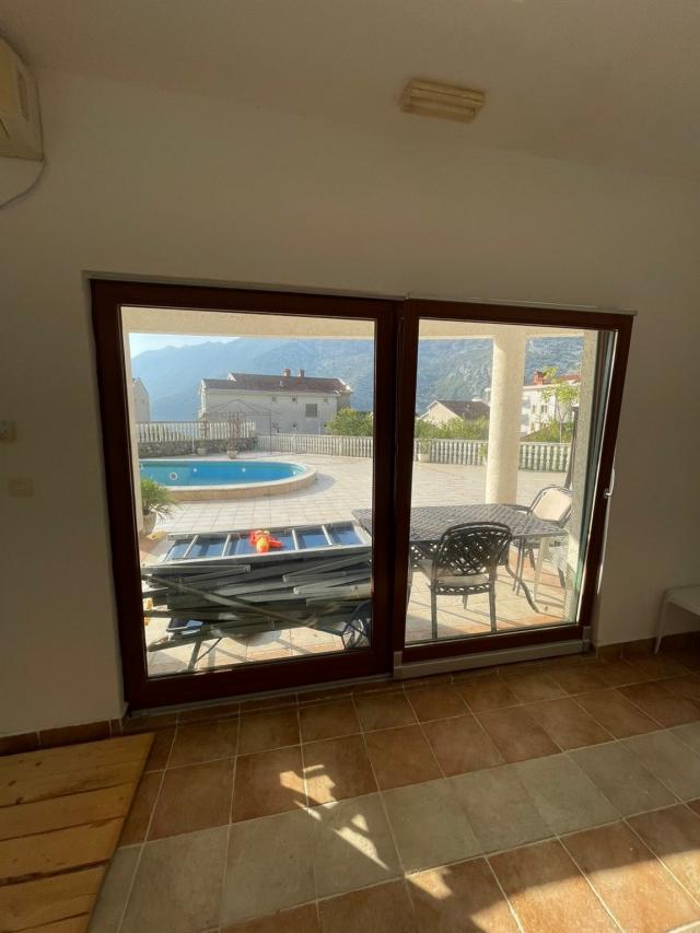 Prodaja, Poslovni prostor, 190m2 , RISAN