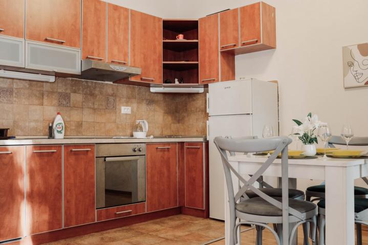 Prodaja, Stan, 65m2 , RISAN
