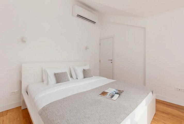 Prodaja, Stan, 139m2 , RISAN