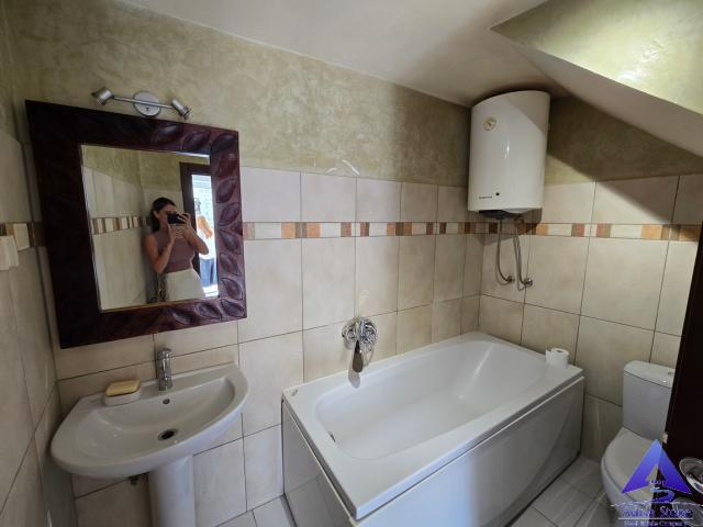 Izdavanje, Stan, 124m2 , Stari grad