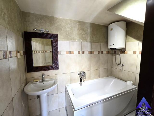 Izdavanje, Stan, 124m2 , Stari grad