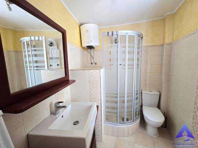 Izdavanje, Stan, 124m2 , Stari grad
