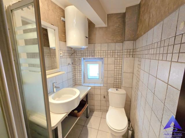 Izdavanje, Stan, 124m2 , Stari grad