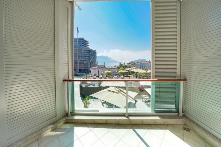 Prodaja, Poslovni prostor, 70m2 , Budva