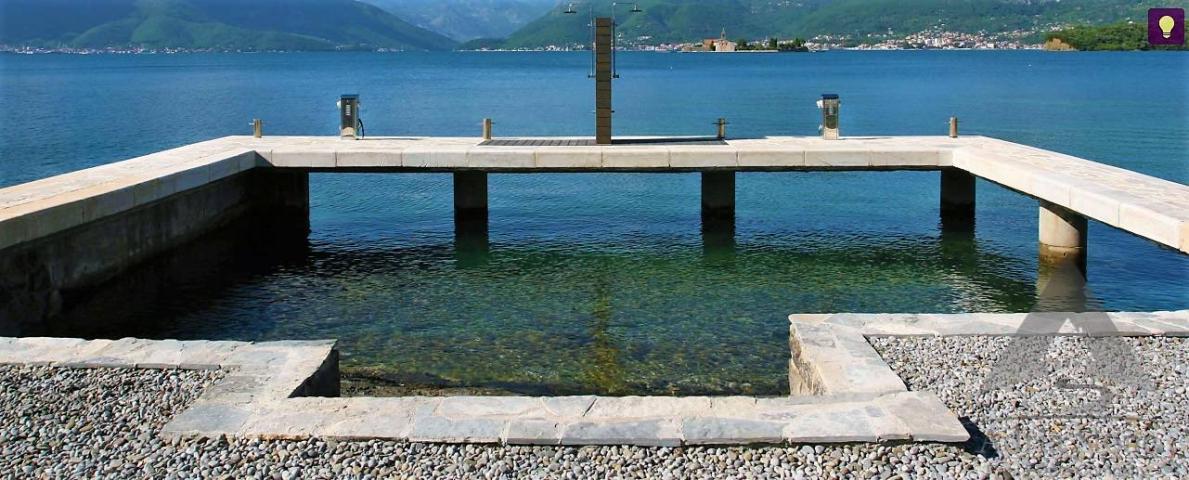 Prodaja, Kuća, 770m2 , Tivat