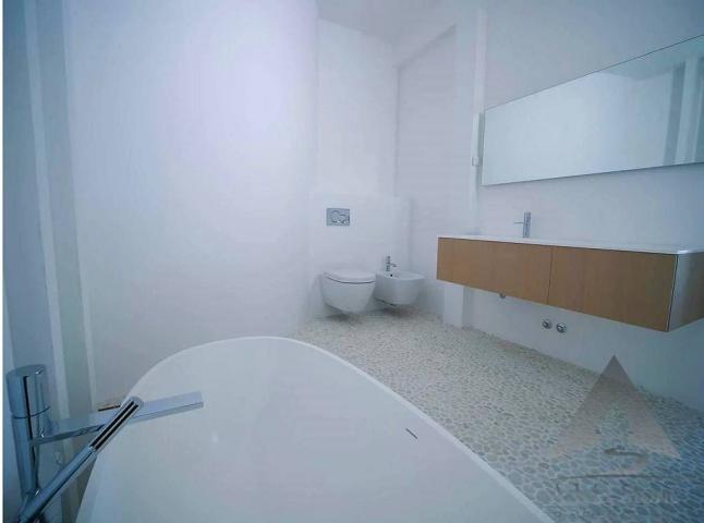 Prodaja, Kuća, 770m2 , Tivat