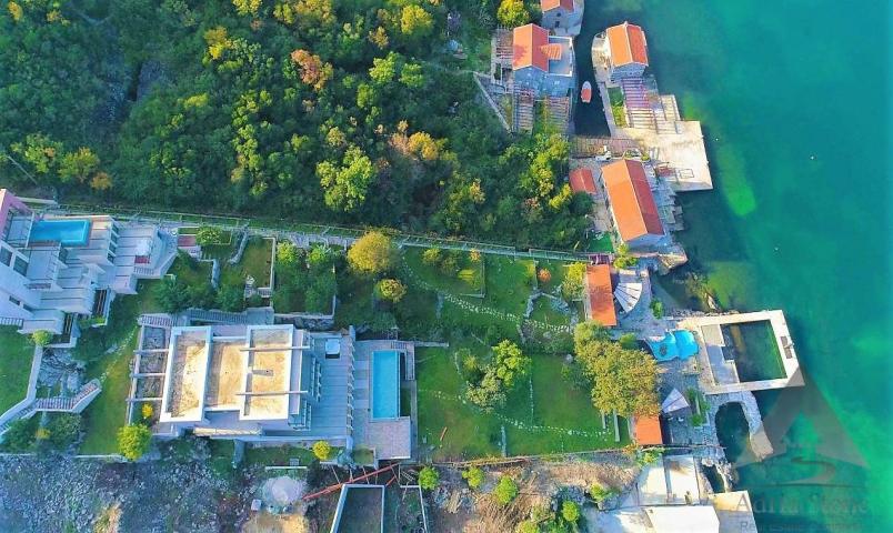 Prodaja, Kuća, 770m2 , Tivat