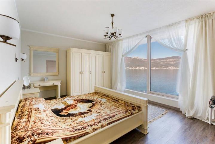 Prodaja, Kuća, 240m2 , KRAŠIĆI