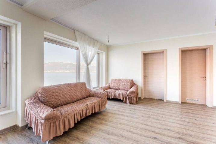Prodaja, Kuća, 240m2 , KRAŠIĆI