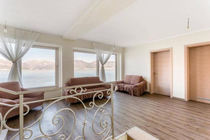Prodaja, Kuća, 240m2 , KRAŠIĆI