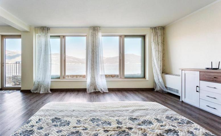 Prodaja, Kuća, 240m2 , KRAŠIĆI