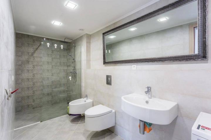 Prodaja, Kuća, 240m2 , KRAŠIĆI