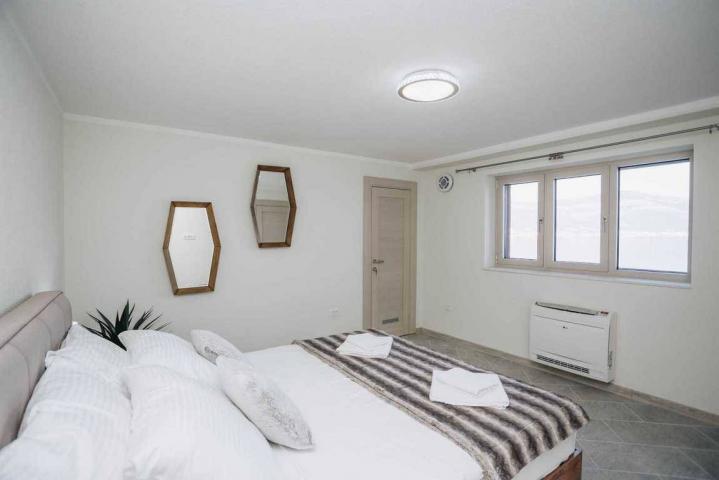 Prodaja, Kuća, 300m2 , KRAŠIĆI