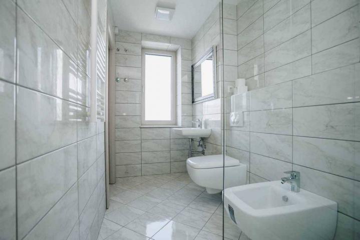 Prodaja, Kuća, 300m2 , KRAŠIĆI