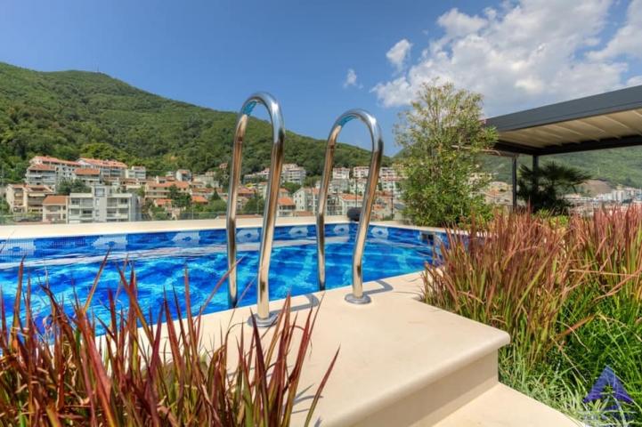 For sale, penthouse sea view, center Budva