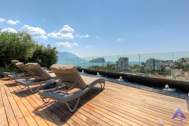For sale, penthouse sea view, center Budva