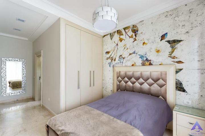 For sale, penthouse sea view, center Budva