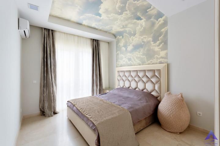 For sale, penthouse sea view, center Budva